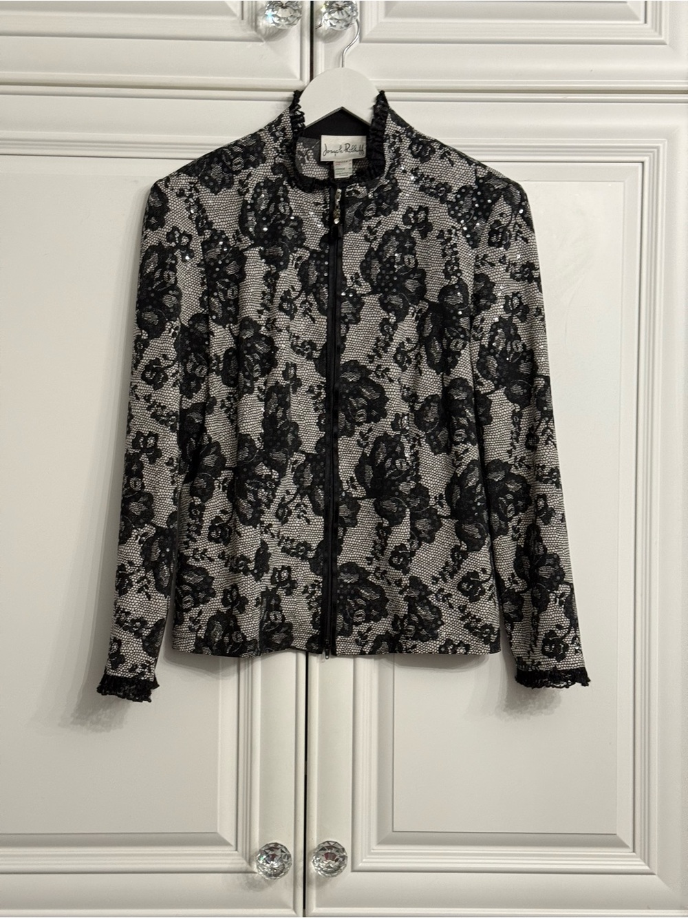 VTG Joseph Ribkoff Size 10 Black + White Floral Lace Sequin Zip Bomber Jacket